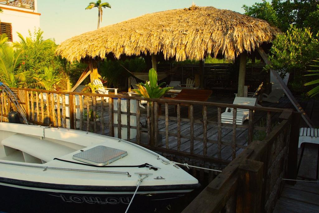 サン・ペドロ Bamboo House Belizeヴィラ 部屋 写真